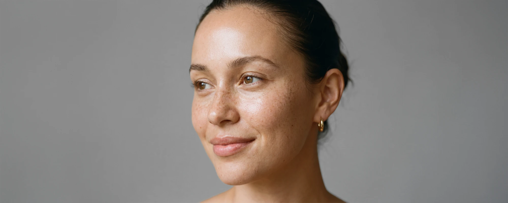 Hydroksyapatyt wapnia w&nbsp;medycynie estetycznej – naturalny lifting bez&nbsp;skalpela